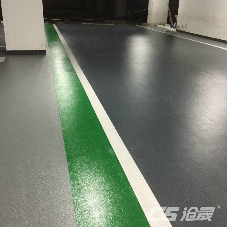 水泥自流平在環(huán)氧樹脂地坪漆施工流程中打底有何作用？