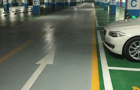 停車庫環(huán)氧地坪樹脂地坪漆使用中要注意什么？